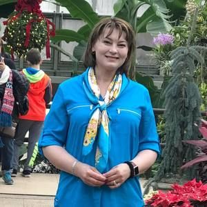 Meet your Posher, Mirela